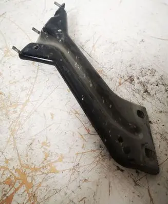 Audi Q5 SQ5 Fender mounting bracket 8R082136