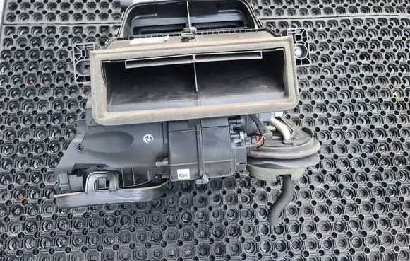 BMW i3 Interior heater climate box assembly 9278392 CZ4431901663 22527010