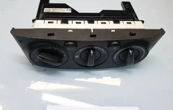 Toyota Avensis T250 Climate control unit 5590005240 MB1465704463 0877