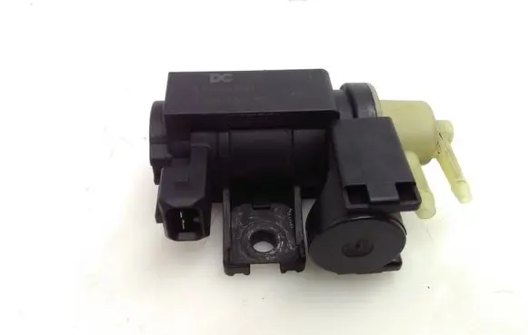 Mercedes-Benz B W246 W242 Turbo solenoid valve 8200790180