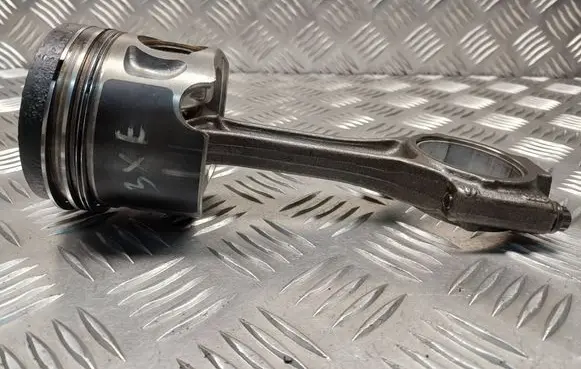 Volkswagen Touran I Piston with connecting rod 18R0 038G