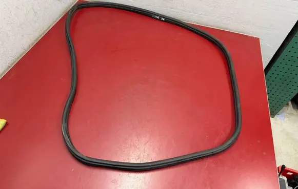 BMW X1 U11 Front door rubber seal 9451505 51729451505
