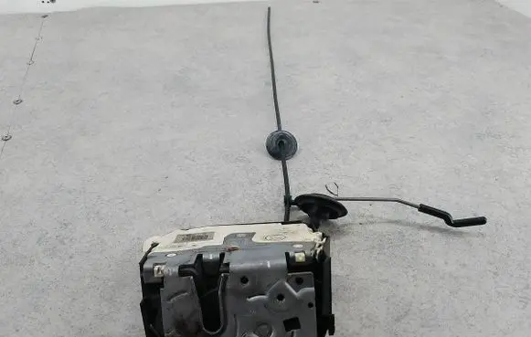 Mini One - Cooper R50 - 53 Front door lock 0556769-10