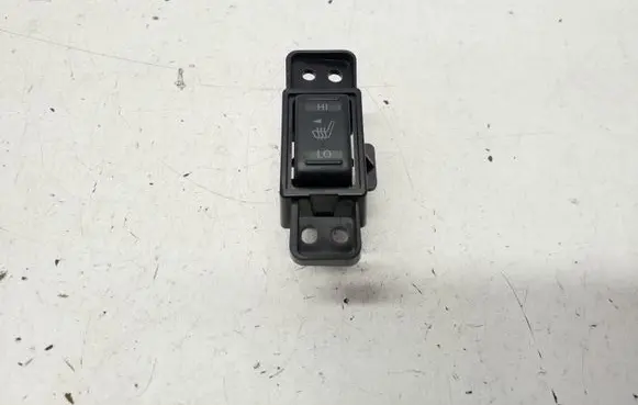 Nissan Leaf I (ZE0) Seat heating switch 689TC3NF0A