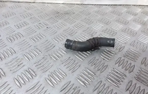 Volkswagen Touareg I Engine coolant pipe/hose 7L6121070F