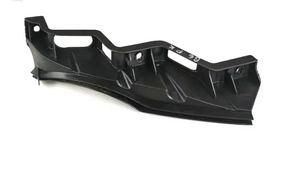 Volkswagen PASSAT B6 Front bumper mounting bracket 3c0807889a