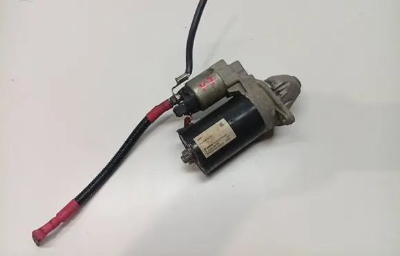 BMW 5 F10 F11 Starter motor 7638194 0001138058