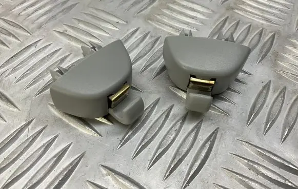 Sun visor clip/hook/bracket