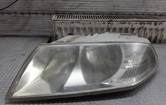 Skoda Octavia Mk2 (1Z) Headlight/headlamp