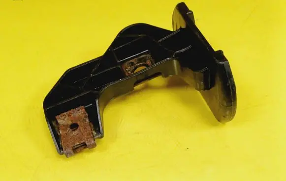 BMW 5 E39 Front bumper mounting bracket 51118159361 51.118159361