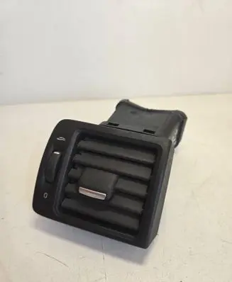 Volvo V50 Dashboard side air vent grill/cover trim 506002