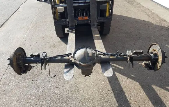 Volkswagen Crafter Rear axle beam A9063501204 A0525456328 9069050901