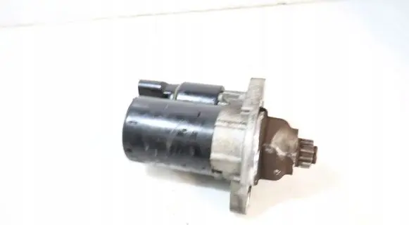 Volkswagen Golf V Starter motor