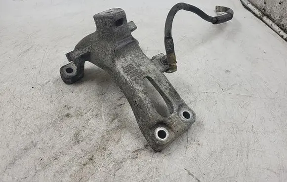 Audi A4 S4 B8 8K Engine mounting bracket 8K0199308