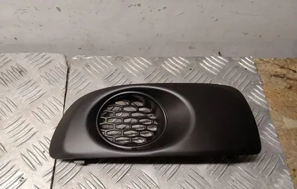 Subaru Impreza II Front fog light trim/grill 57744FA050NN