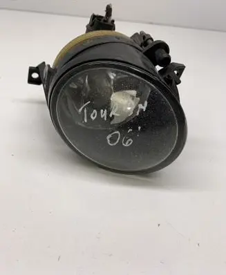 Volkswagen Touran I Front fog light 27128700