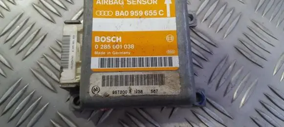 Audi A4 S4 B5 8D Airbag control unit/module 8a0959655c 0285001038