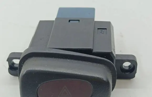 Mazda Xedos 6 Hazard light switch