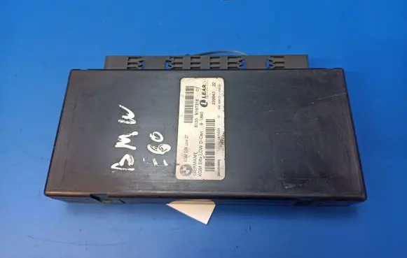 BMW 5 E60 E61 Gateway control module 9197316 61359197316