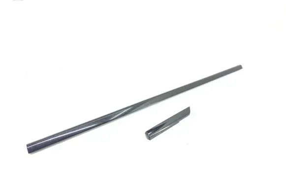BMW 6 F06 Gran coupe Front door glass trim molding 