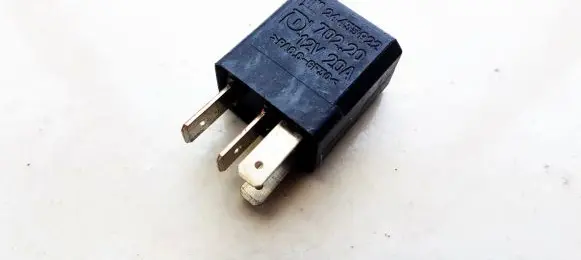 Opel Zafira B Other relay 24435922