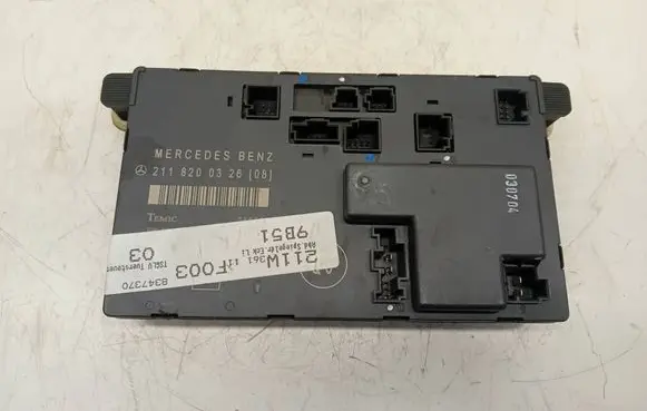 Mercedes-Benz E W211 Door control unit/module 2118200326