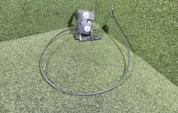 Mercedes-Benz E W212 Seat back rest lock catch A2129200276 2128206710