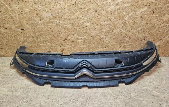 Citroen Berlingo Front bumper upper radiator grill 9816749780