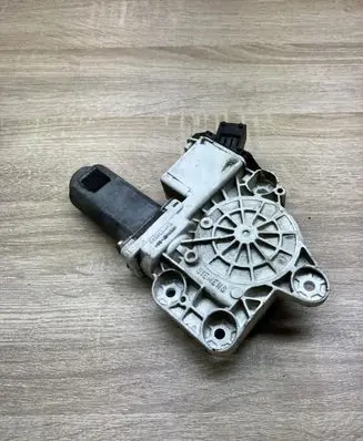 Opel Signum Rear door window regulator motor 106155102 1137328066 0536007701