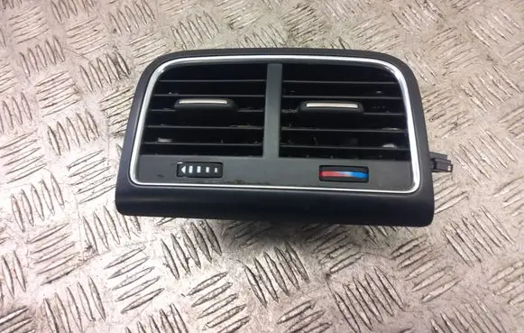 Audi S5 Rear air vent grill 8K0819203D