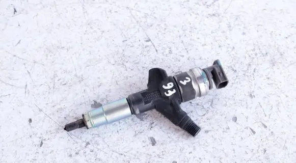 Subaru Forester SJ Fuel injector 16613AA030