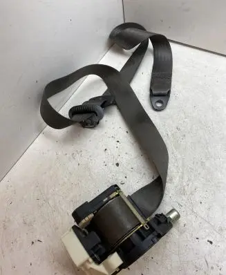 Fiat Punto (188) Front seatbelt 33043156A