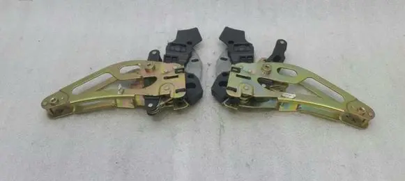 Mercedes-Benz SL R230 Convertible roof hinge A2307901371 A2307901471