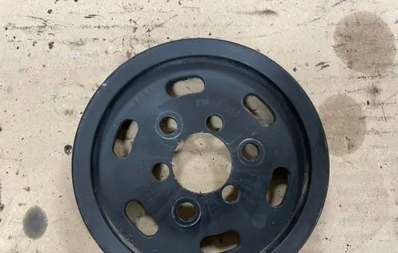 Skoda Superb B5 (3U) Power steering pump pulley 038145255D