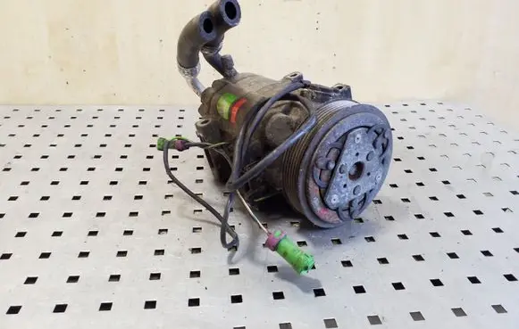 Audi A6 S6 C4 4A Air conditioning (A/C) compressor (pump) 4A0260805AB 5062310321