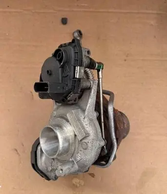 Peugeot 208 II Turbo 9835855380