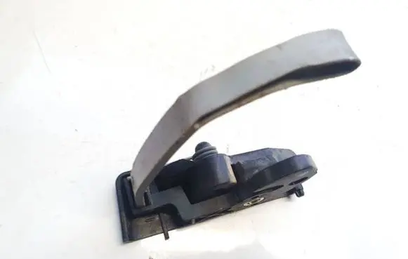 Toyota Aygo AB10 Seat back rest lock catch l0011560