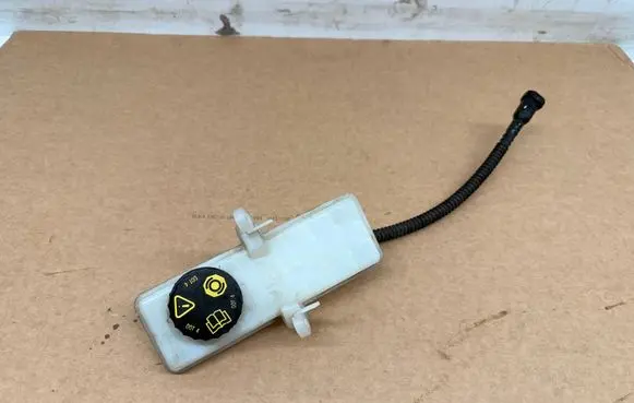 Citroen C4 II Picasso Brake fluid reservoir C4PICZBIORPL1 9674882280