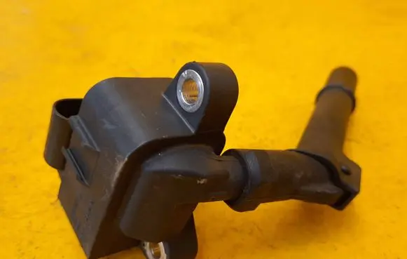 Mercedes-Benz B W246 W242 High voltage ignition coil A1709060500