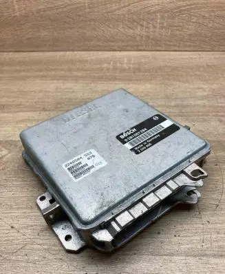BMW 5 E39 Engine control unit/module ECU 2245905 0281001294