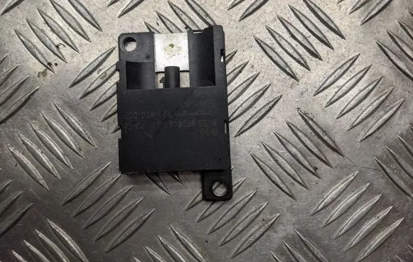 BMW 5 E39 Antenna control unit 6928461 921800002