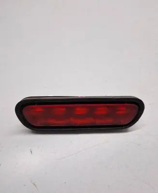 KIA Sorento Third/center stoplight 927003E0