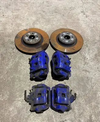 Subaru Legacy Brake discs and calipers set 