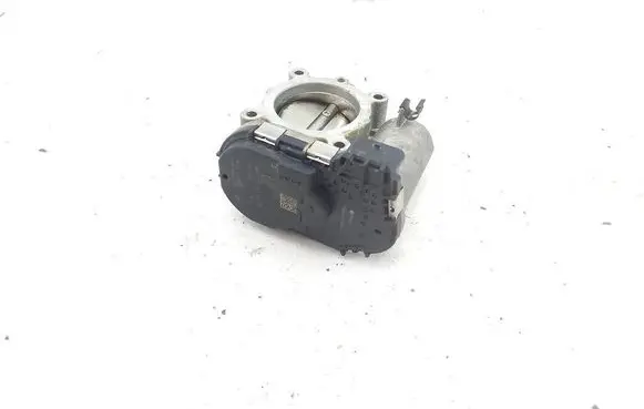 Mercedes-Benz B W246 W242 Throttle body valve A2701410025
