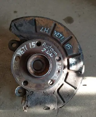 Skoda Yeti (5L) Front wheel hub