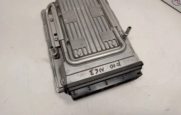 BMW 5 F10 F11 Engine control unit/module 7645143 12147645143 12148610680