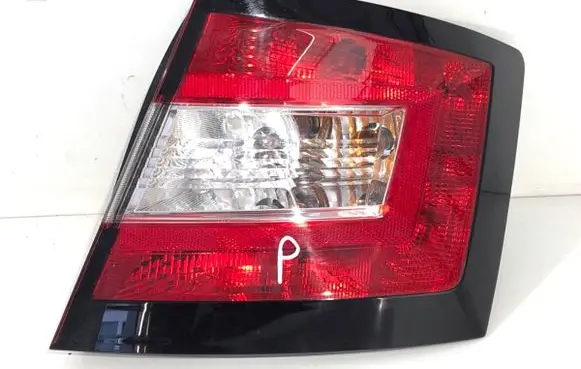 Rear/tail lights