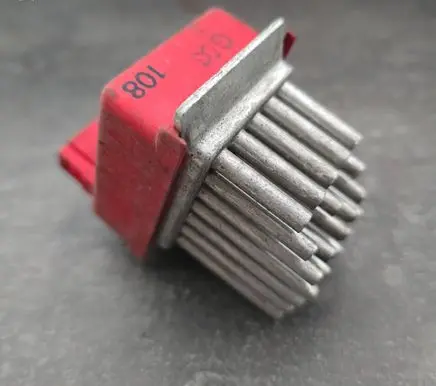 Seat Toledo II (1M) Heater blower motor/fan resistor 1J0907521 657364M 5DS00646701