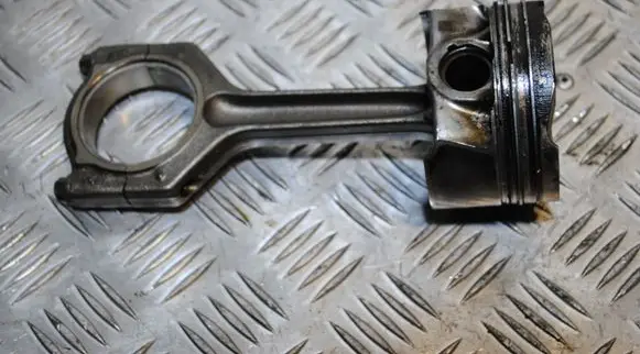 BMW 5 GT F07 Piston with connecting rod 764595801