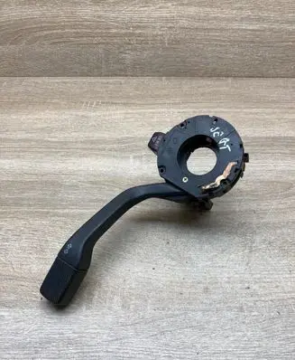 Volkswagen Golf III Indicator stalk 0C88002